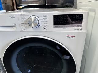 *Current Model* LG  9kg Series 5 Front Load Washing Machine with Steam [Refurbished]