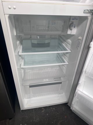 Westinghouse 230L Top Mount Fridge [Refurbished]