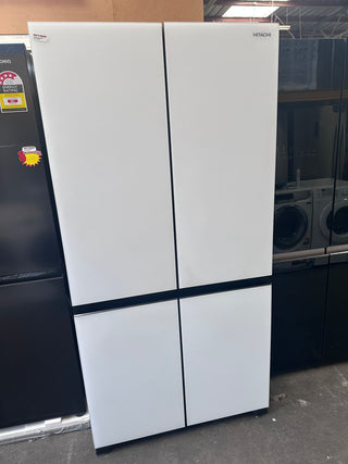 *Current Model* Hitachi 638L RWB640VT0XMGW Fridge with Non-Plumbed Ice Maker - Glass Matte White [Factory Second]