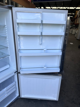 Fisher & Paykel 519L Bottom Mount Fridge with Ice & Water [Refurbished]