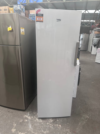 *Made in Europe* Beko 250L Upright Frost Free Freezer BVF290W [Carton Damaged - 12 Months warranty]