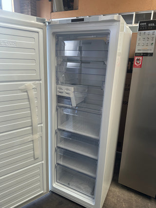 *Made in Europe*  Beko 250L Upright Frost Free Freezer BVF290W [Carton Damaged - 12 Months warranty]