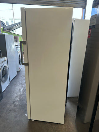 *Made in Europe*  Beko 250L Upright Frost Free Freezer BVF290W [Carton Damaged - 12 Months warranty]