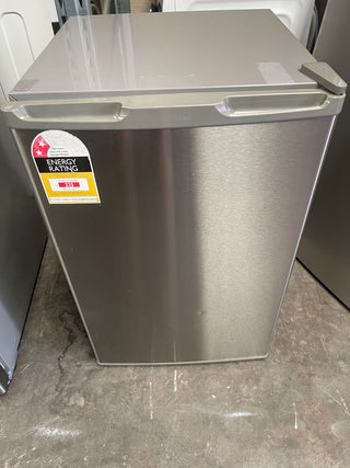 Hisense 120L Stainless Steel Bar Fridge [Refurbished]