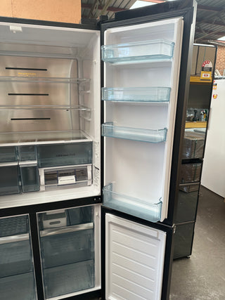 Hitachi 638L 4 RWB640VT0GBK Door French Door Fridge - Black Glass [Factory Second]