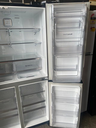 LG 712L French Door 4 Door Fridge -Plumbed Water & Ice- [Refurbished]