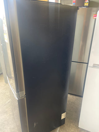 LG 712L French Door 4 Door Fridge -Plumbed Water & Ice- [Refurbished]