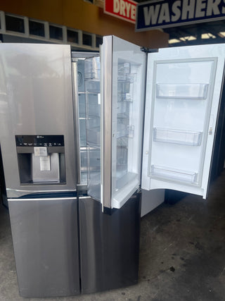 LG 712L French Door 4 Door Fridge -Plumbed Water & Ice- [Refurbished]