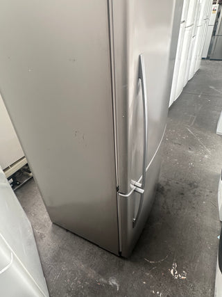 Fisher & Paykel  519L Matte Stainless Steel Bottom Mount Refrigerator [Refurbished]